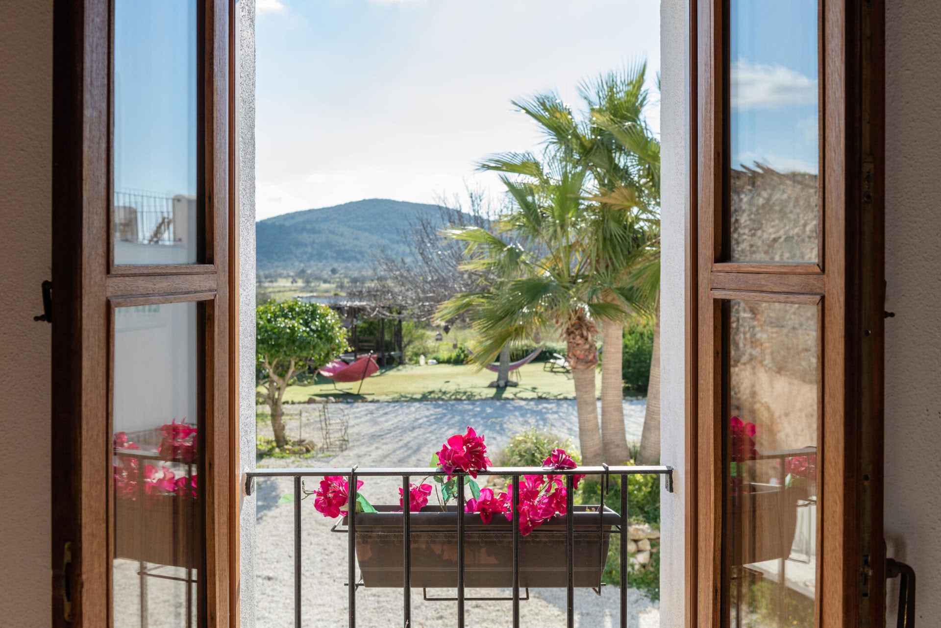 Vågn op og find balance: Ibiza efterårsretreat 2026