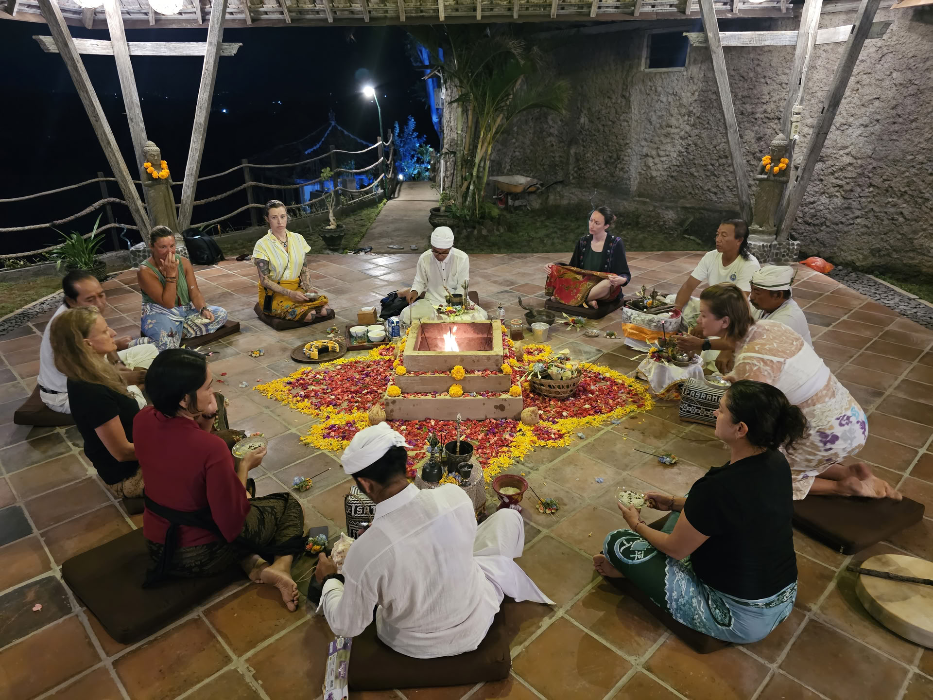 Ildceremoni Agni Hotra