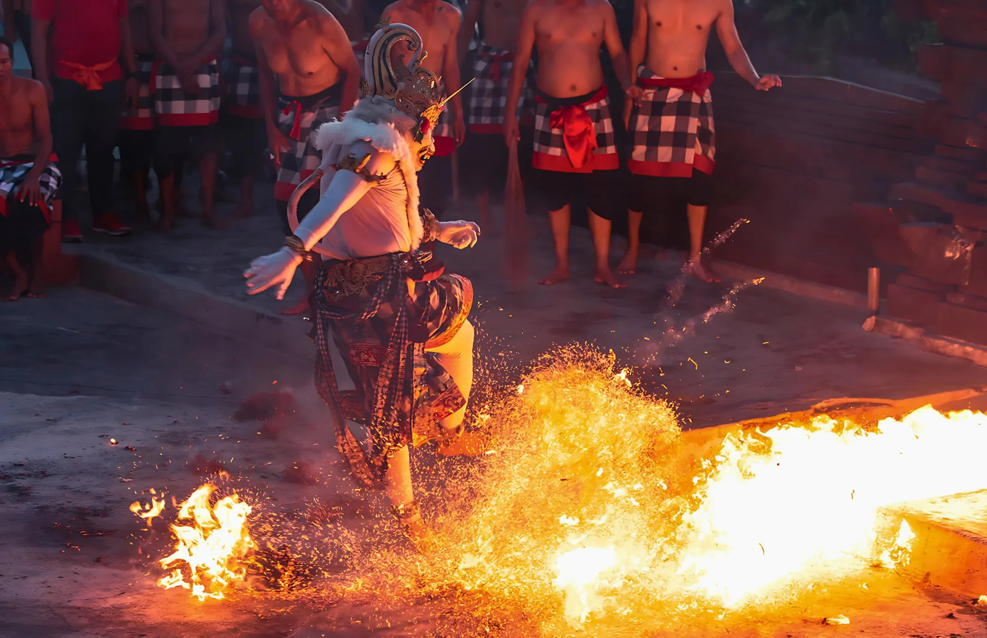 Ilddans i templet