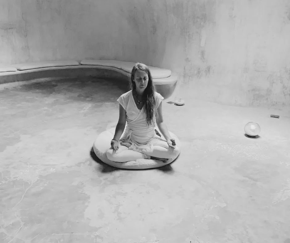 Yin yoga, ørefrø og lydrejse med Sonja