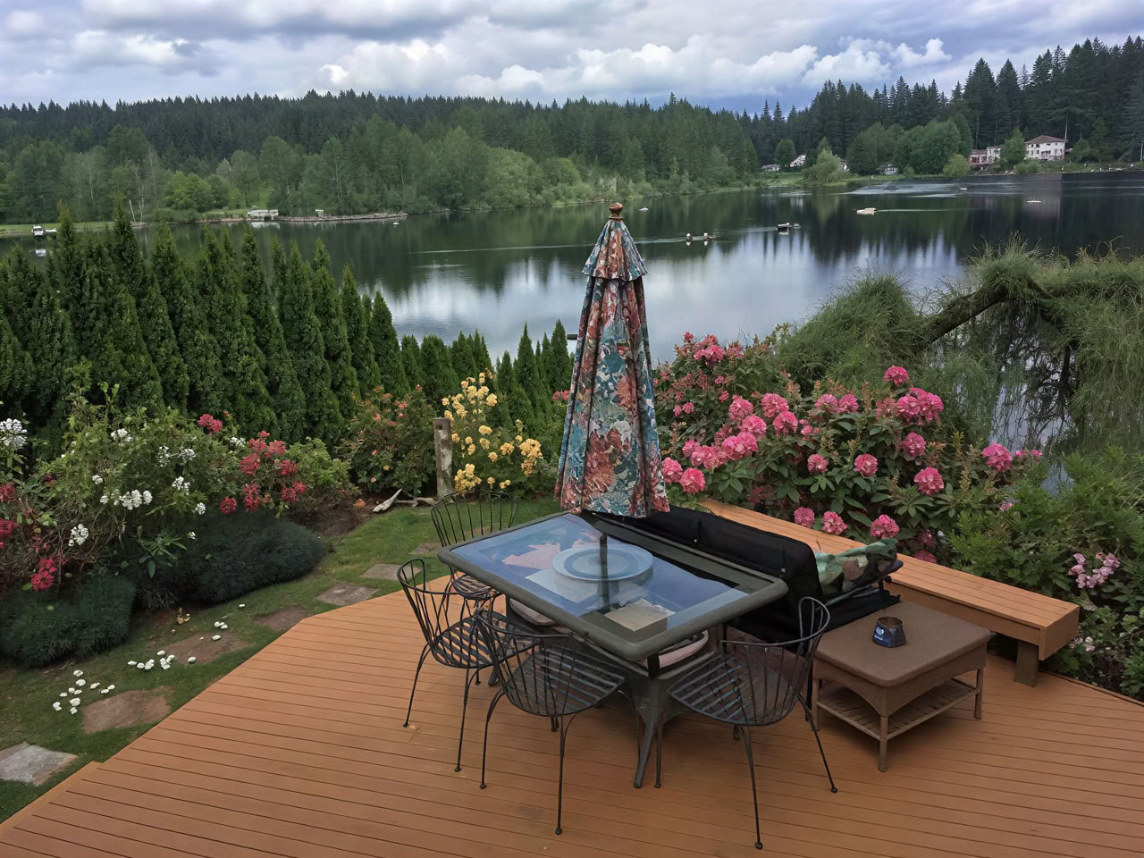 Cottage Lake Bed and Breakfast Spirituel Retreat