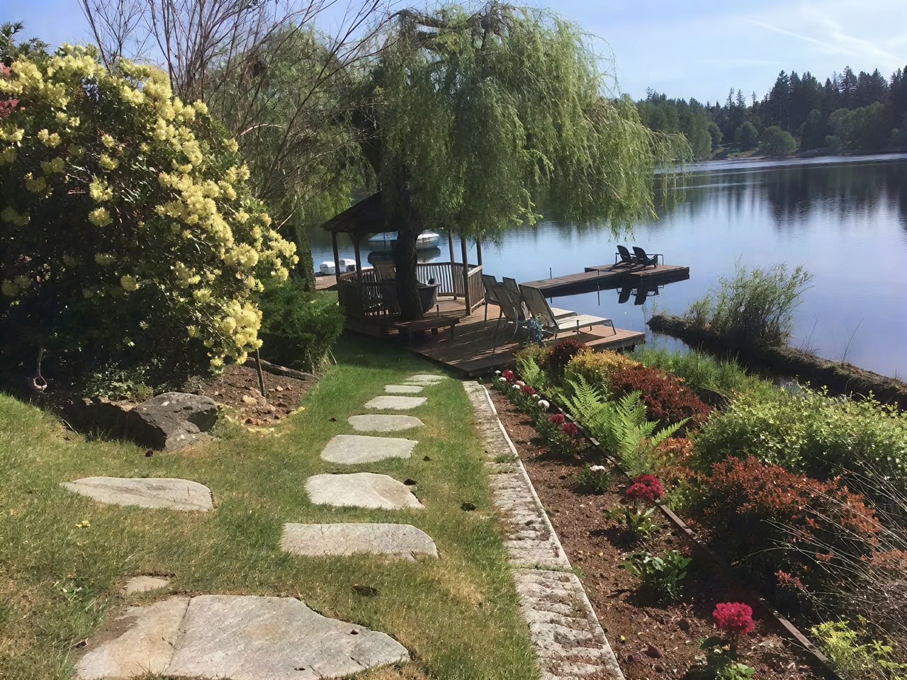 Cottage Lake Bed and Breakfast Spirituel Retreat