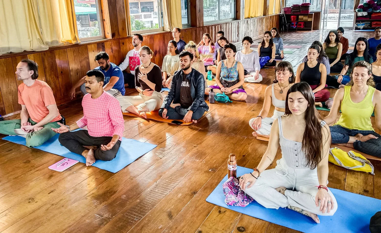 100-timers yogalæreruddannelse i Rishikesh, Indien – maj 2026