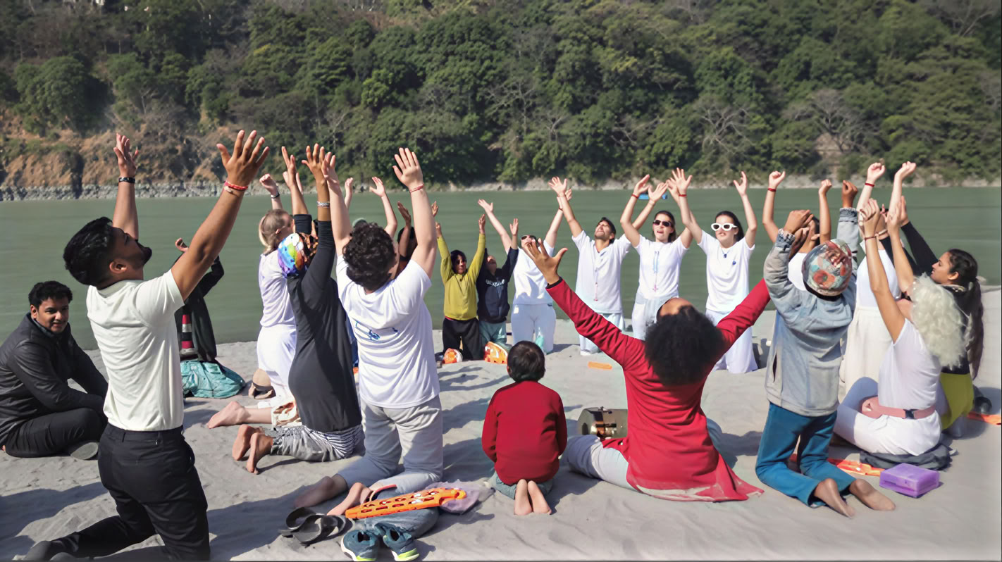 200-timers yogalæreruddannelseskursus i Rishikesh – 4. okt. til 29. okt. 2026