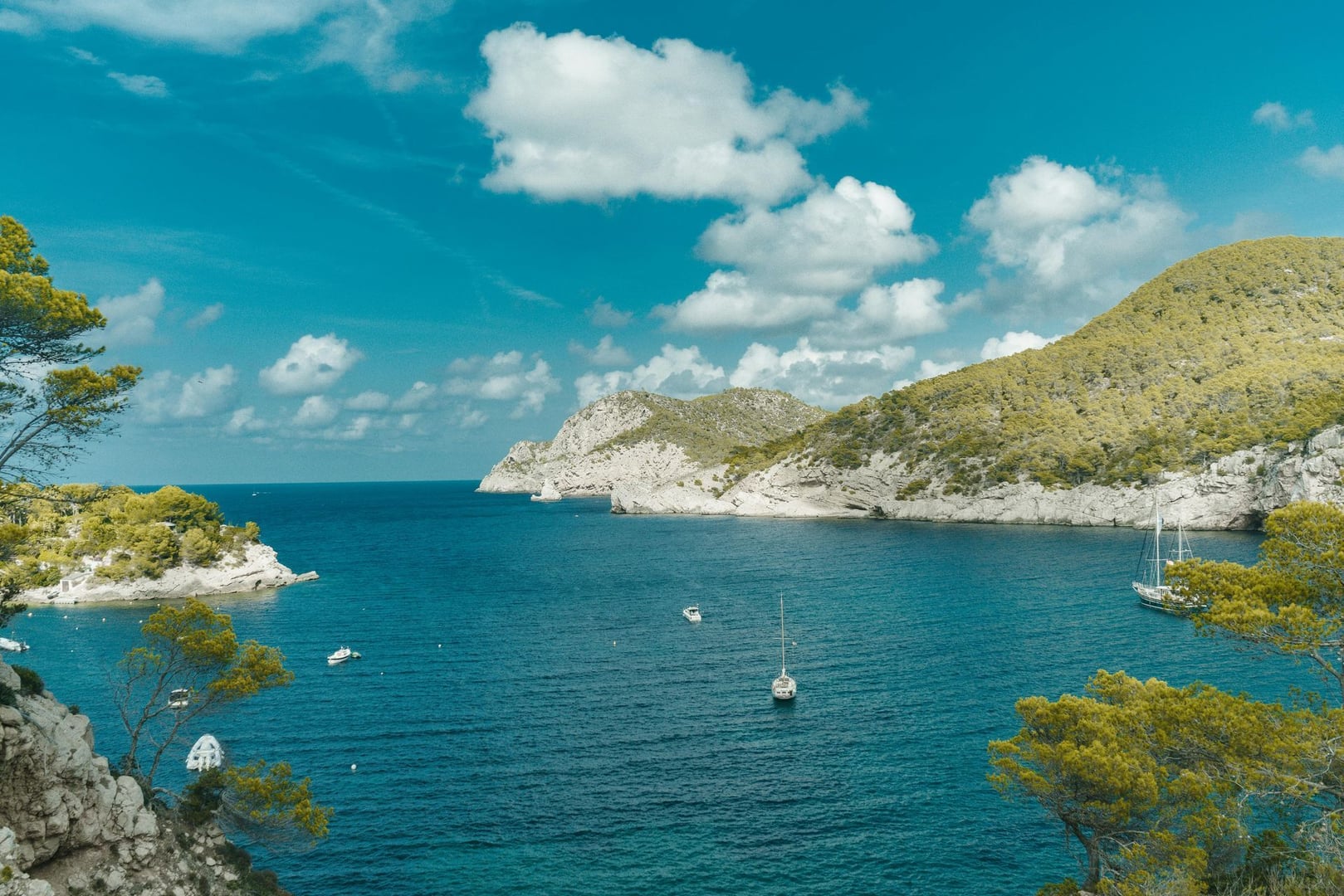 Ibiza yoga- og eventyrretreat