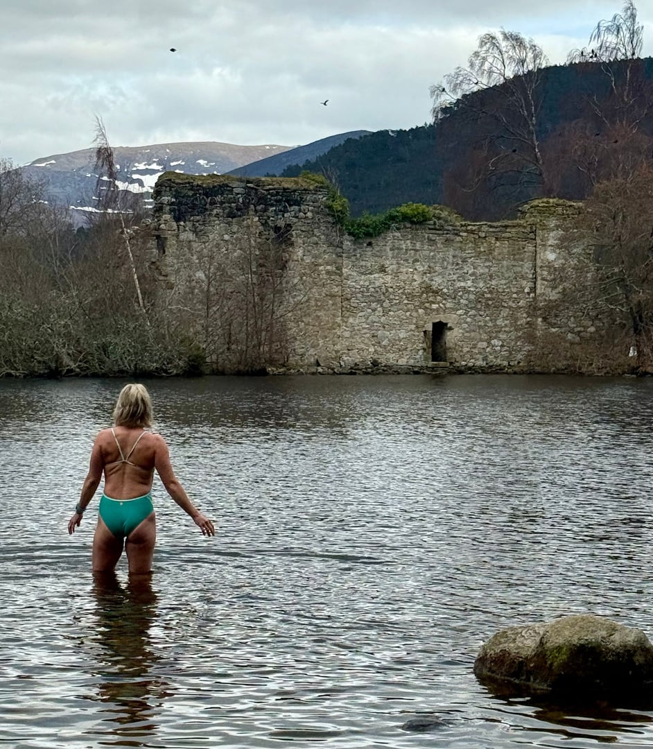 Yoga & Vildsvømning i Skotland