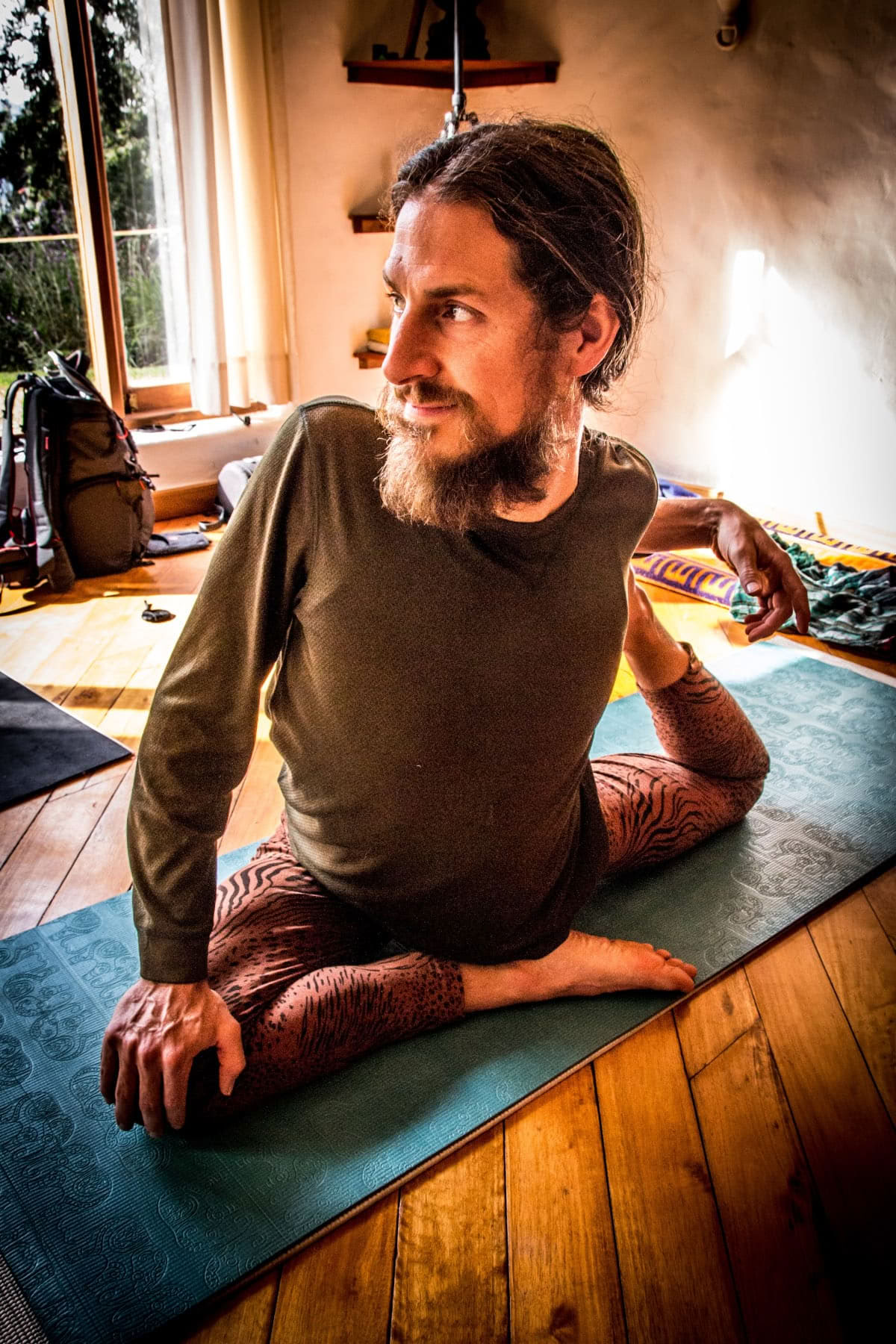 300 timers yogalæreruddannelse