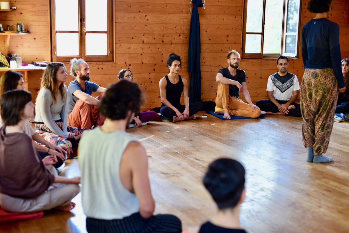 Yoga læreruddannelse i Frankrig – 5. juni – 26. juni 2027