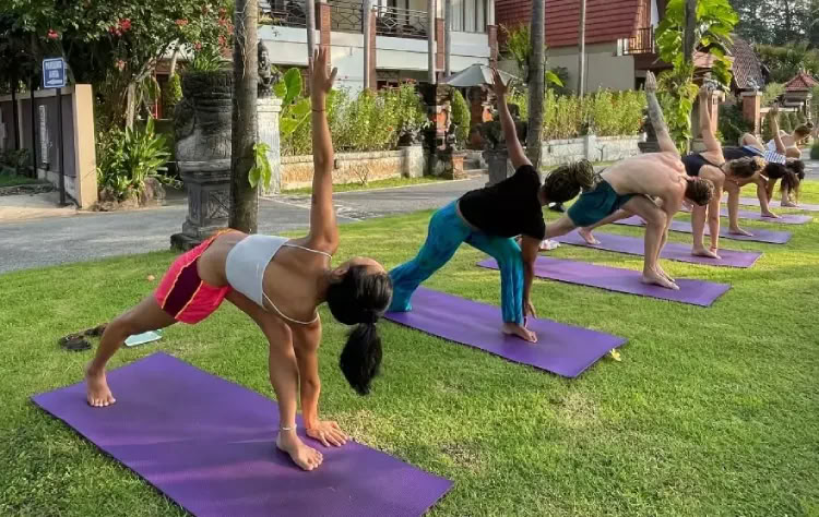 200 timers yogalæreruddannelse i Rishikesh