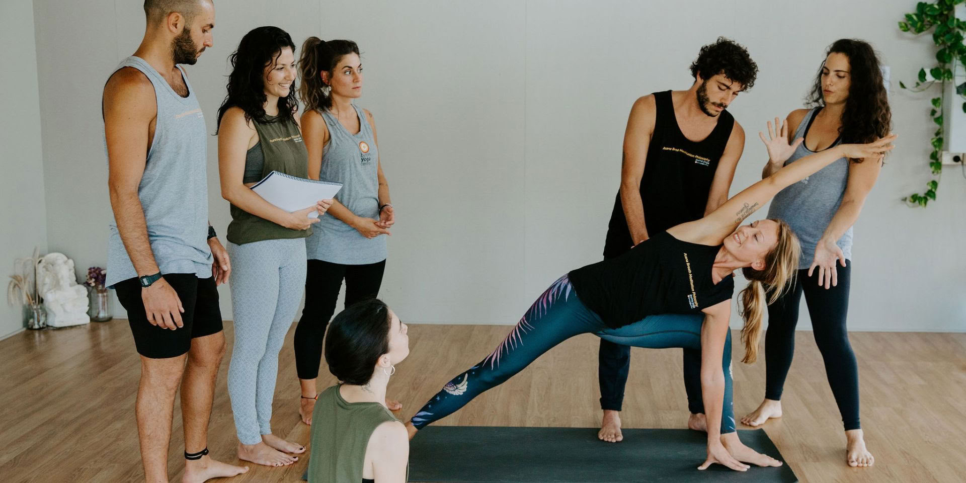 6-dages yogauddannelse i afhjælpende yoga