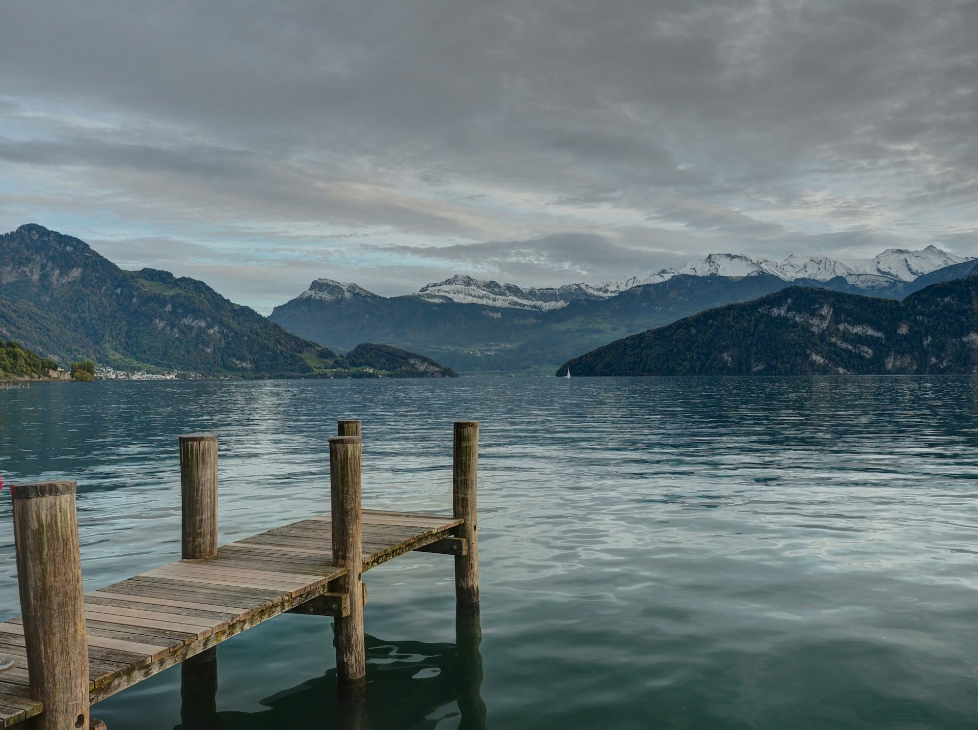 Schweiz’ alpine ikoner: naturskønne tog, søer og høje tinder