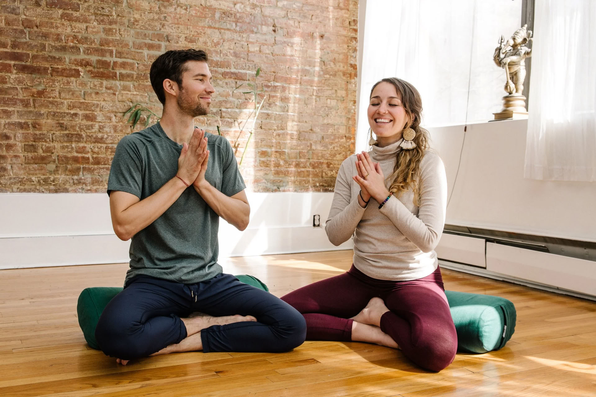 200 timers yogalæreruddannelse (8-måneders program)