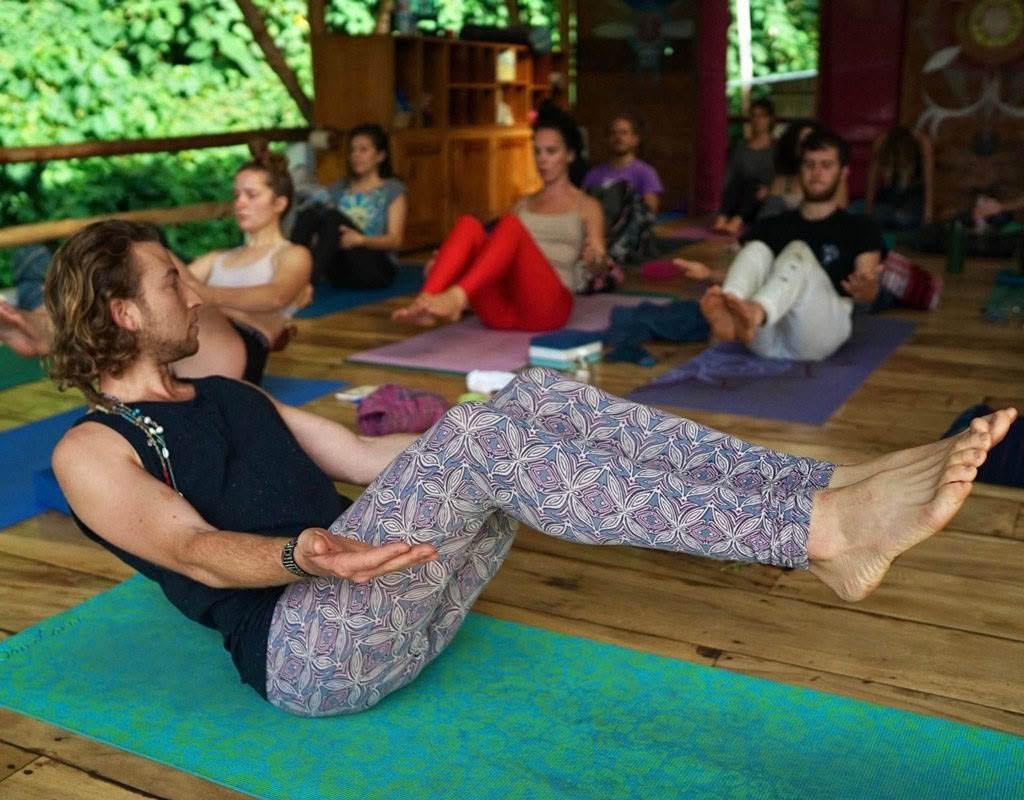 200 timers yogalæreruddannelse