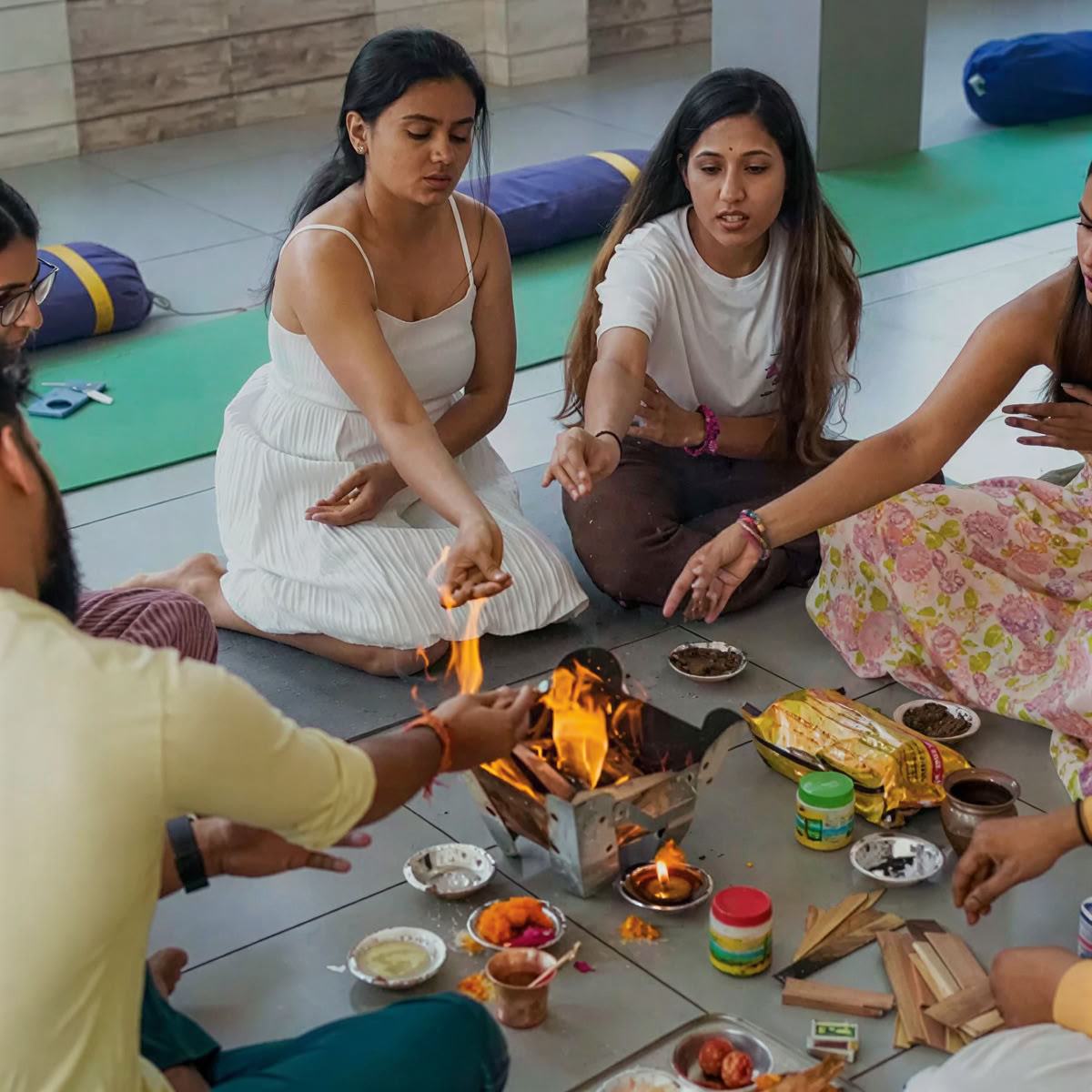200 timers yogalæreruddannelse i Rishikesh