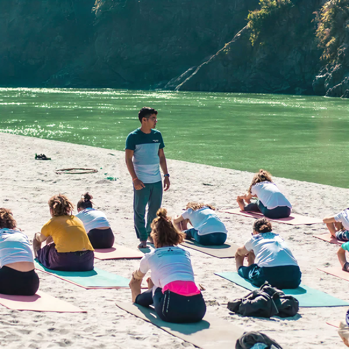 200 timers yogalæreruddannelse i Rishikesh