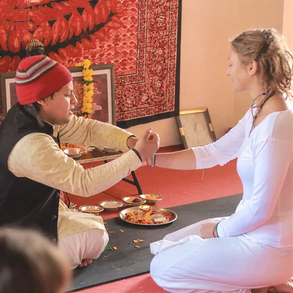 300 timers yogalæreruddannelse i Rishikesh – 01. maj – 27. maj 2026