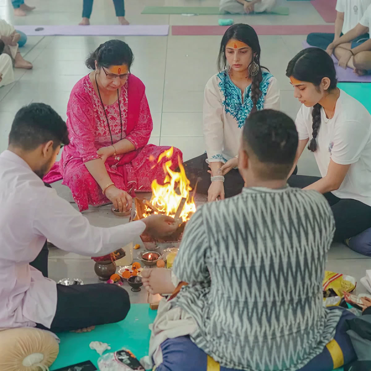 300 timers yogalæreruddannelse i Rishikesh – 01. maj – 27. maj 2026