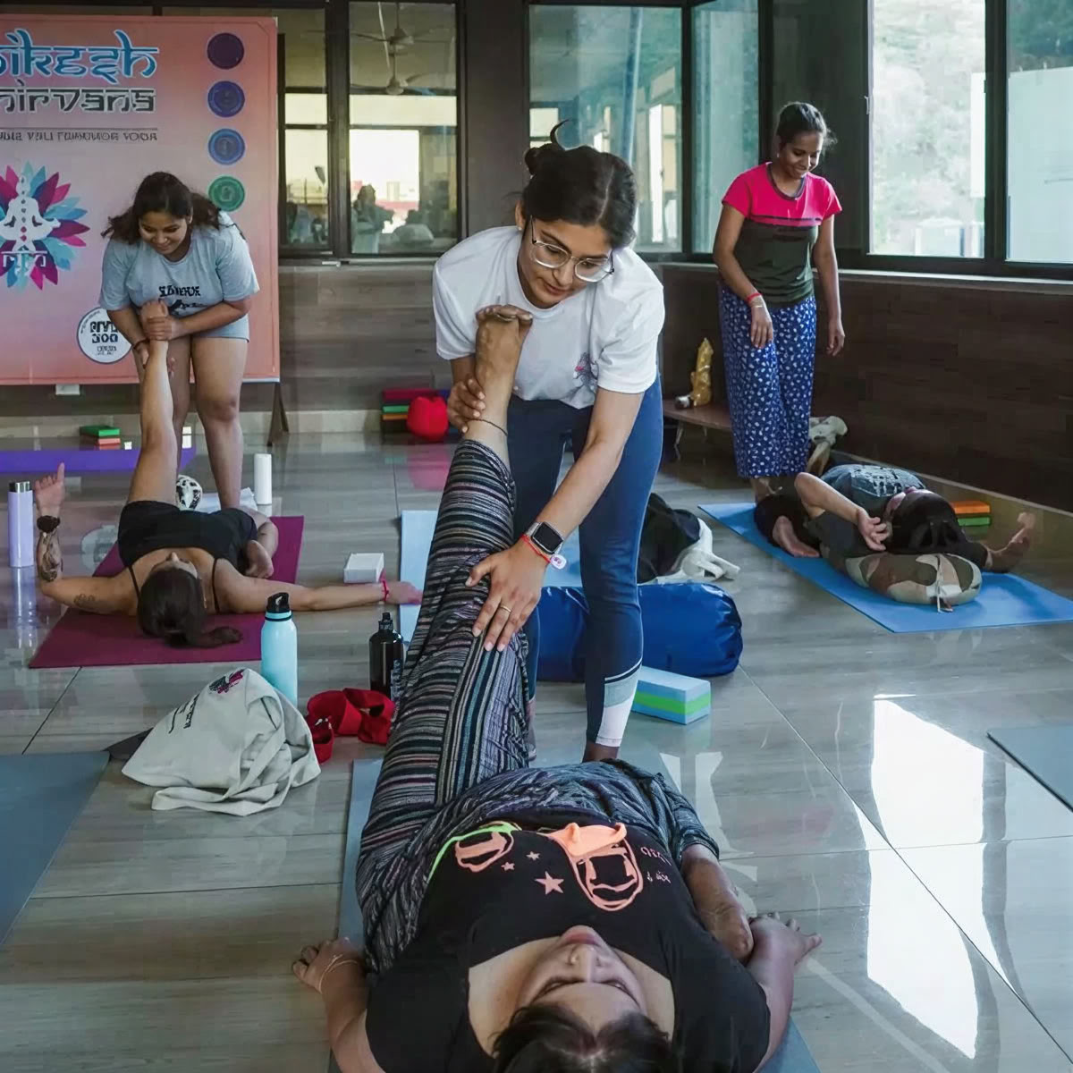 300 timers yogalæreruddannelse i Rishikesh – 01. maj – 27. maj 2026
