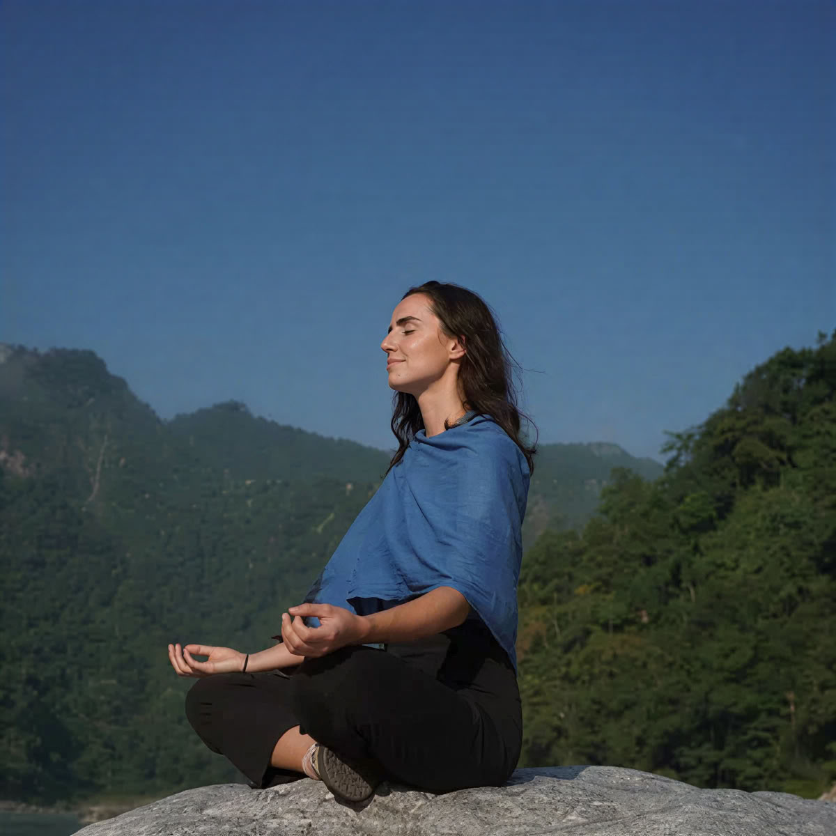 300 timers yogalæreruddannelse i Rishikesh – 01. maj – 27. maj 2026