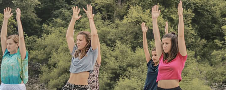 300 timers holistisk yogalæreruddannelse
