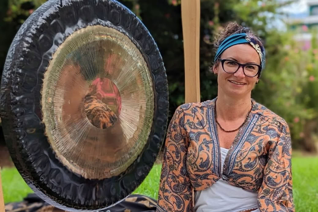 Privat lydhealing-session på Tenerife – gonger og syngeskåle til dyb afslapning