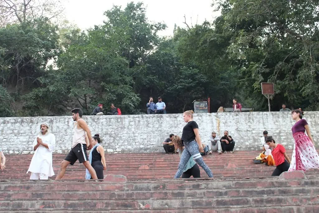 100 timers børneyogalæreruddannelsesretreat i Rishikesh – 10 dage