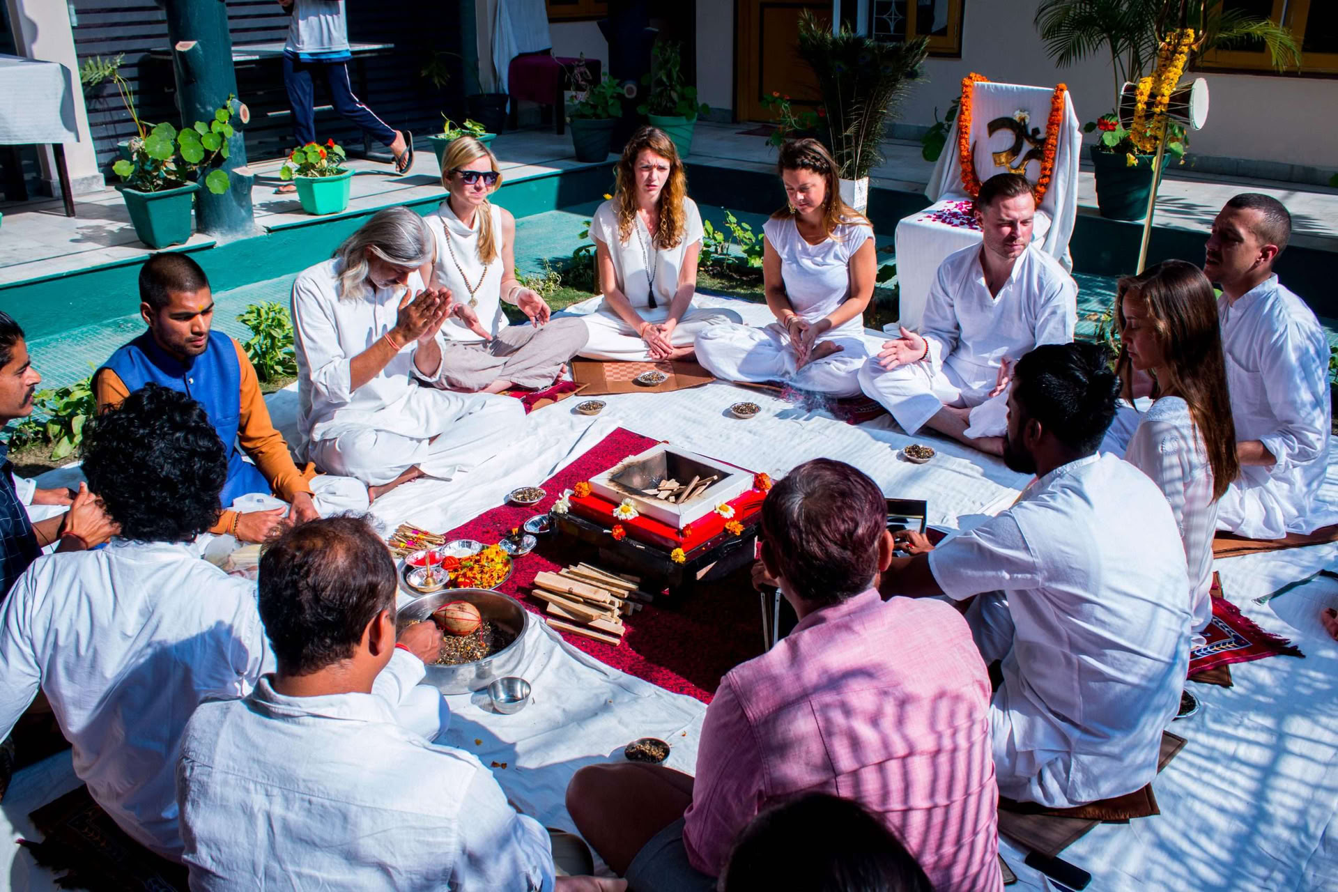 300 timers Hatha-yogalæreruddannelsesforløb i Rishikesh, Indien – 01. nov. – 19. dec.