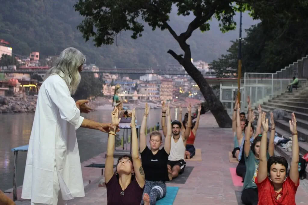 300 timers Hatha-yogalæreruddannelsesforløb i Rishikesh, Indien – 01. nov. – 19. dec.