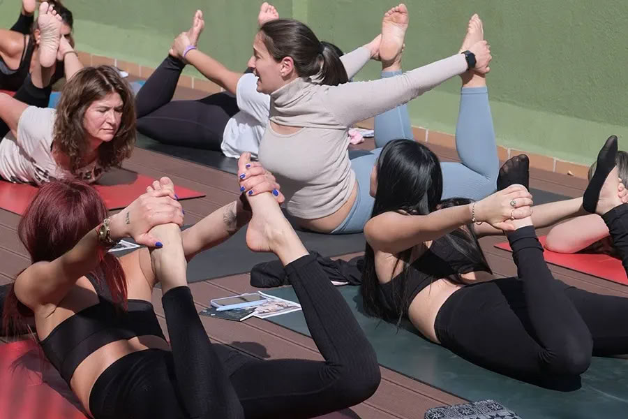 50-timers yogalæreruddannelse