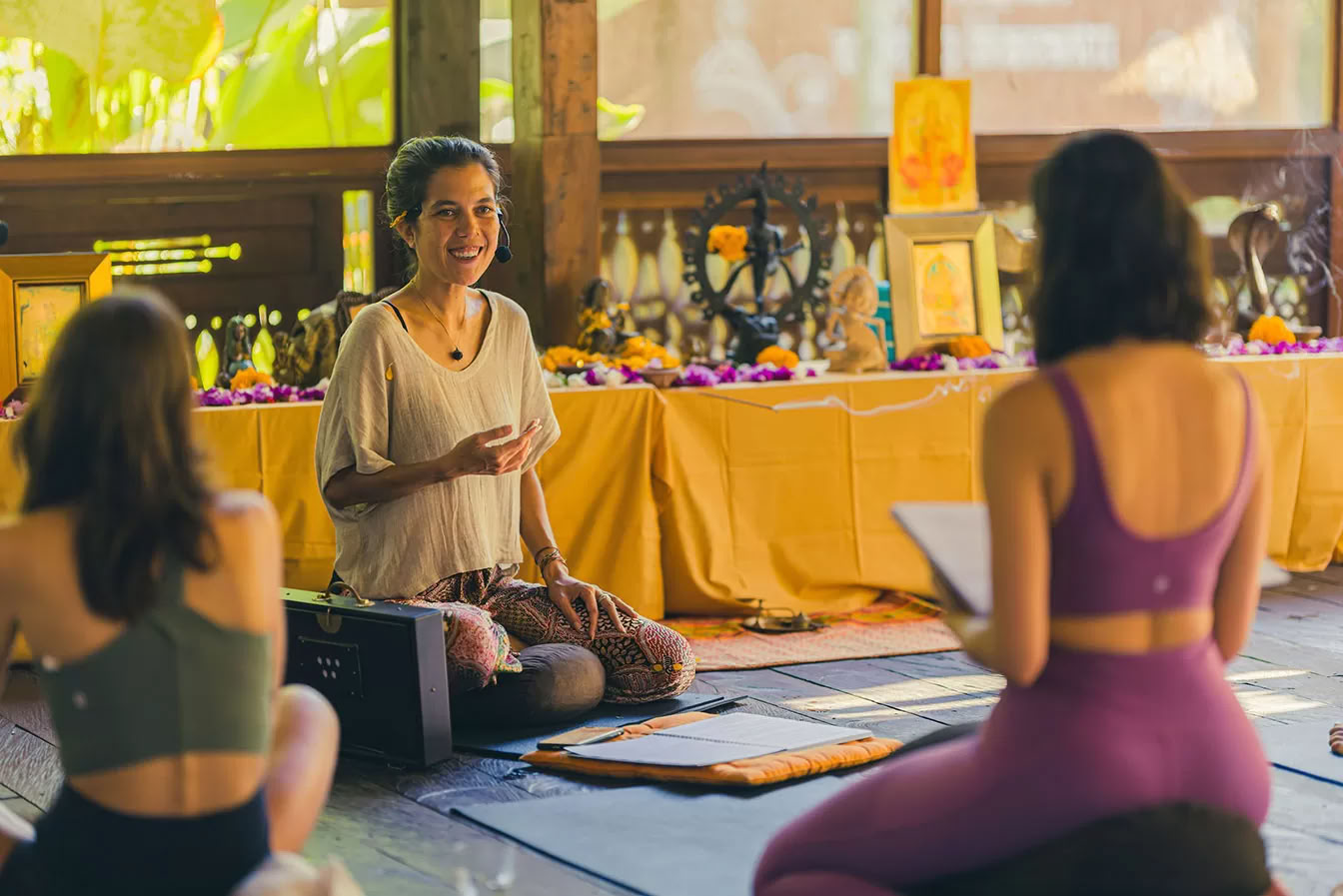 Vaidika Dharma: 100-timers SPIRIT yoga-læreruddannelse
