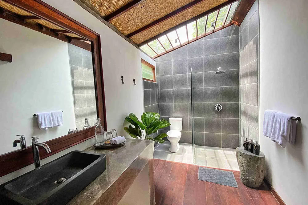 Lucidflow 100 timer af 300-timers ytt - Yogalæreruddannelse på Bali