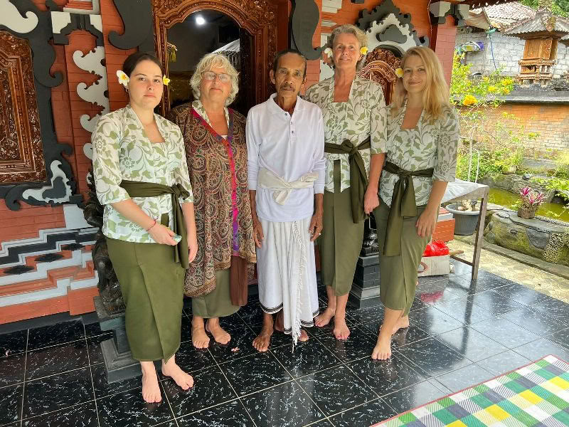 BALIGRASS - Selvhealing med det gamle og meditation