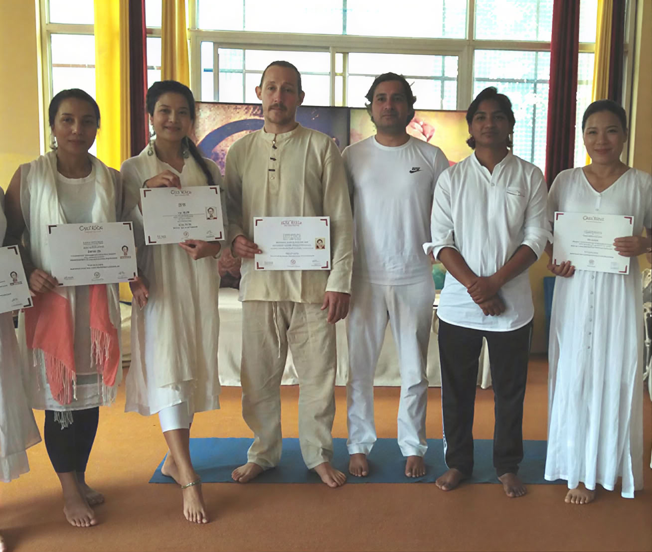 Yoga-retreatkursus af Om Yoga Rishikesh