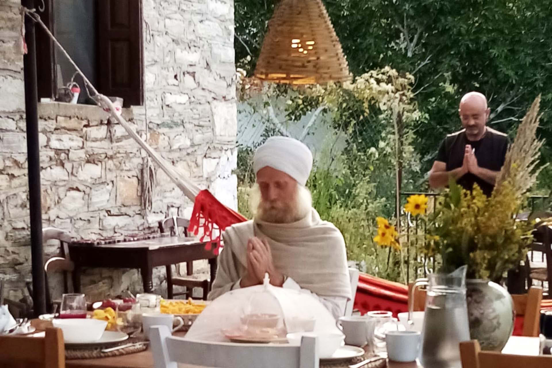Sungalaa Kundalini Yoga-læreruddannelse: Autentiske relationer
