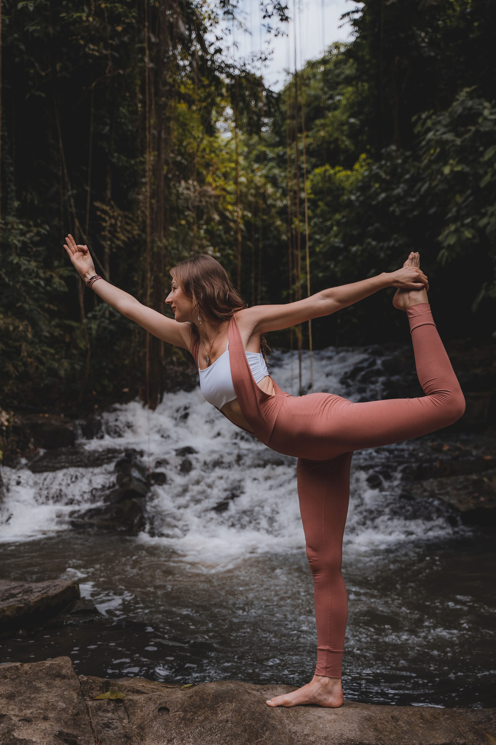 200 timers yogalæreruddannelse på Bali, Amertham