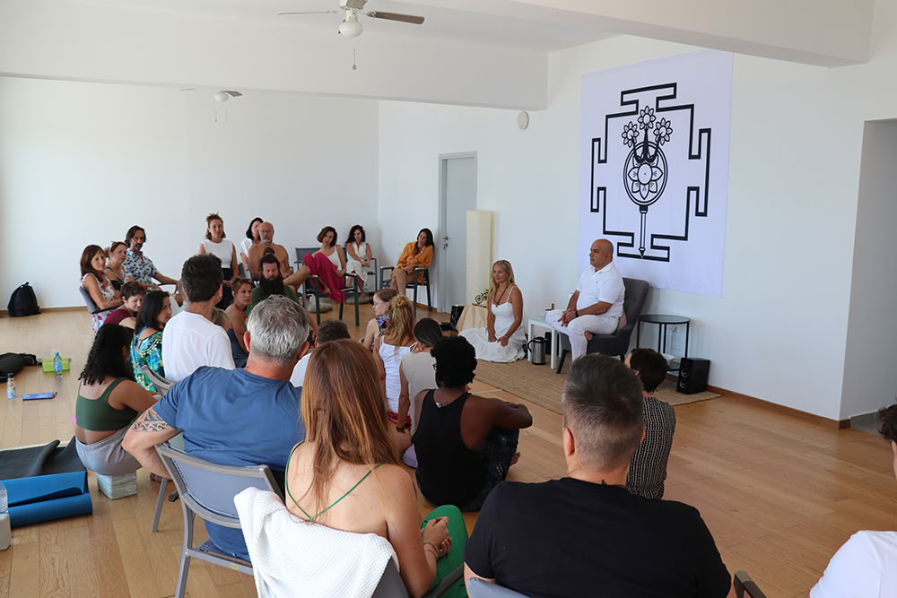 Den Højeste Tantra: Workshop og Retreat i Kashmiri Shaivisme