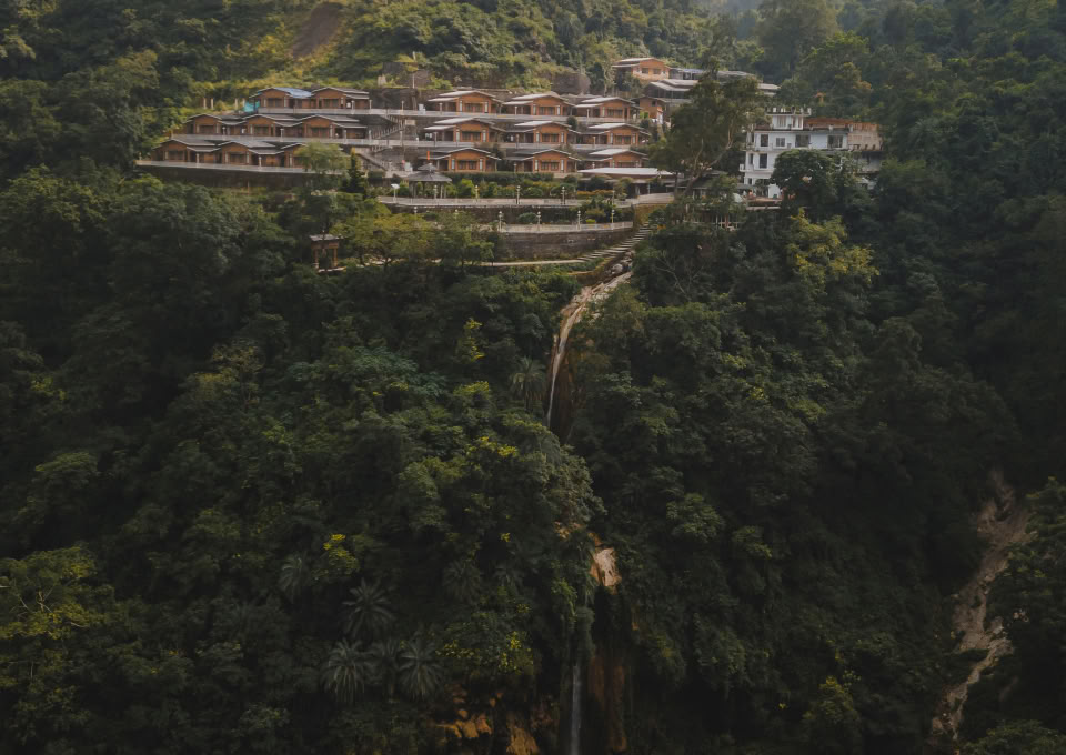 300-timers yogalæreruddannelse i Rishikesh – 28. nov. – 27. dec. 2026