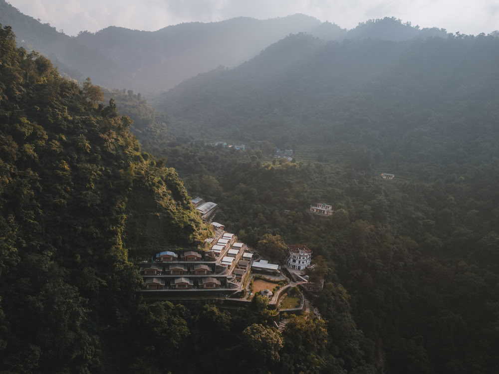 300-timers yogalæreruddannelse i Rishikesh – 20. jan. – 18. feb. 2027