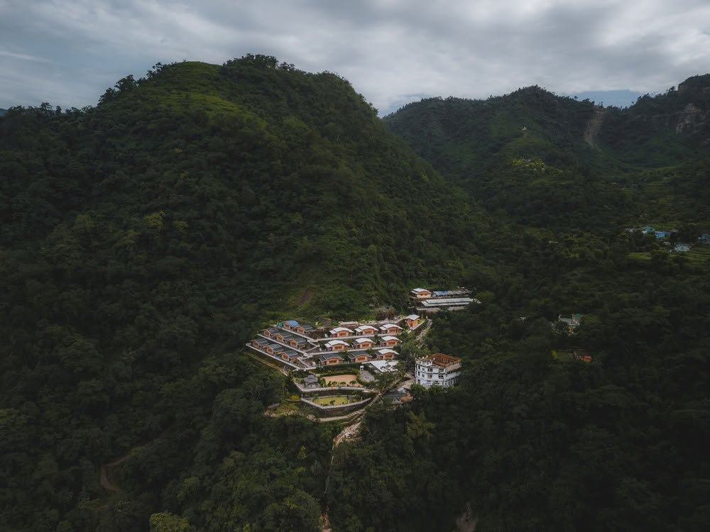 300-timers yogalæreruddannelse i Rishikesh – 20. jan. – 18. feb. 2027