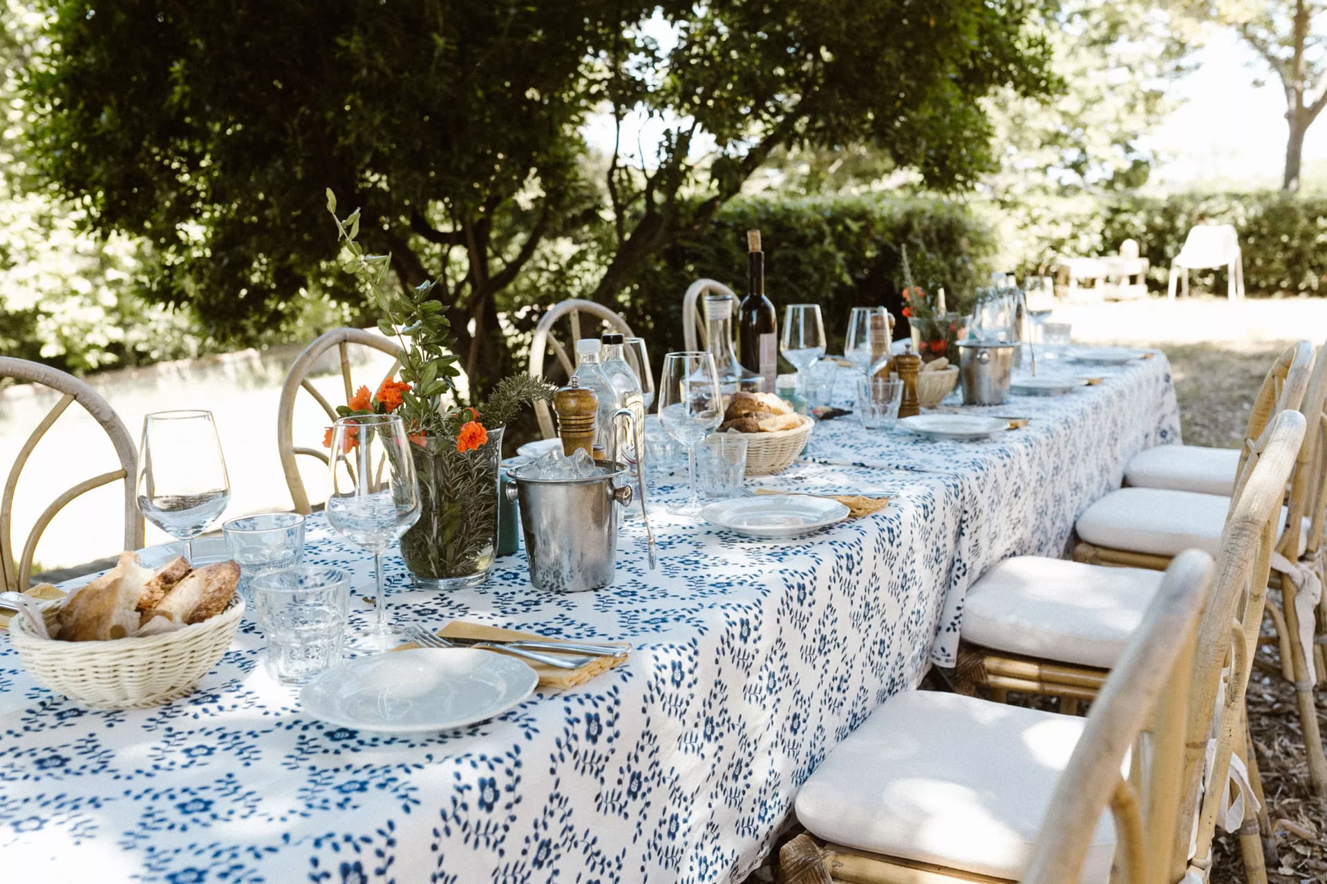 Naturligt parfumeri-retreat med porcelæn