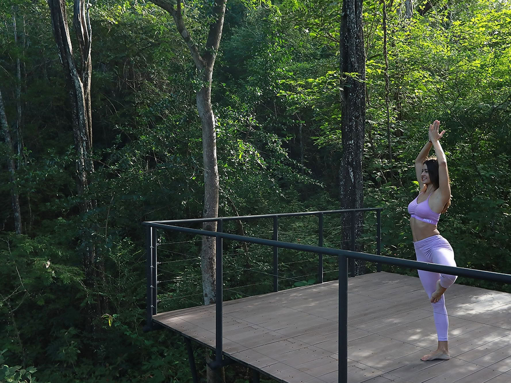 Yoga på klippekanten