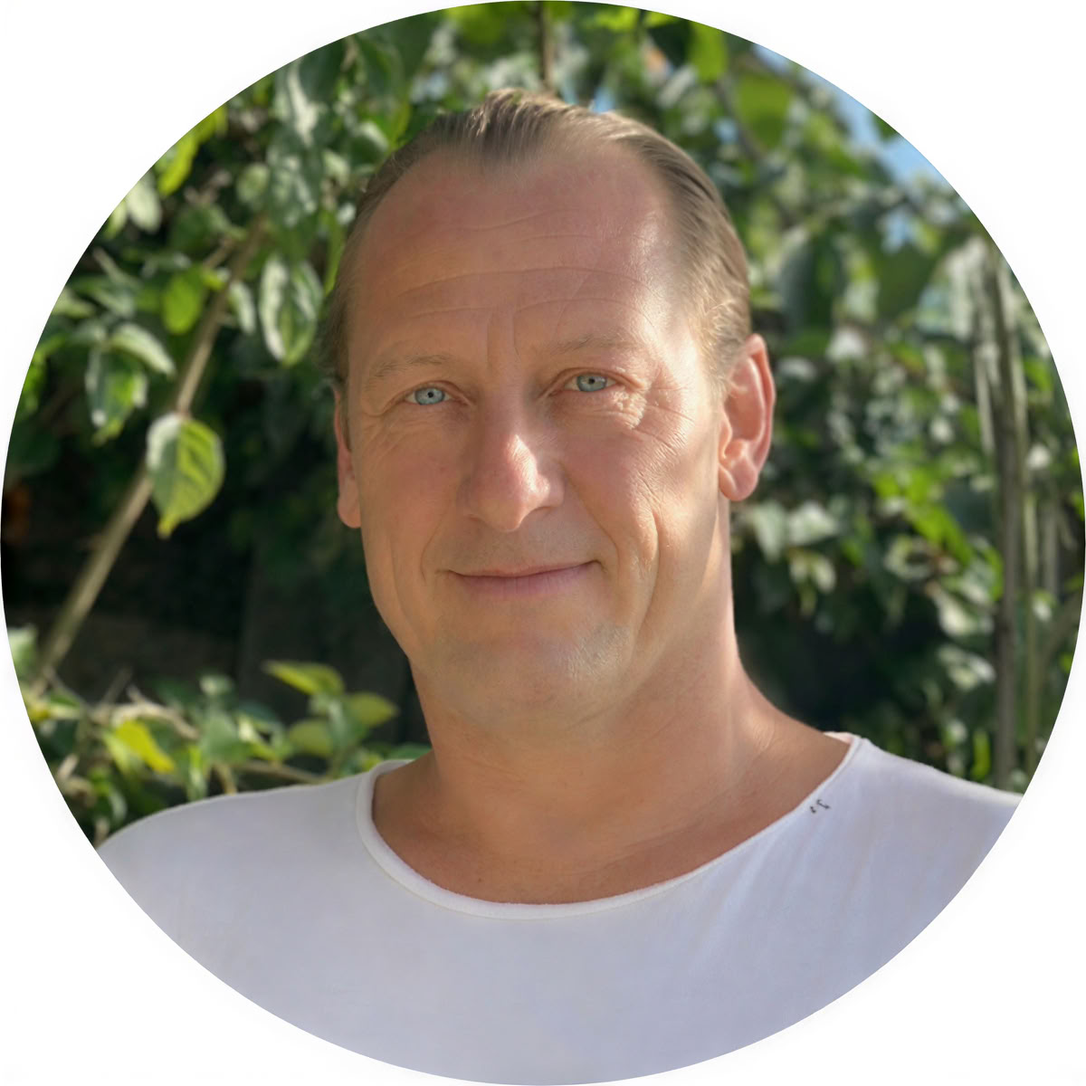 200 timers Vinyasa- og Yin-yogalæreruddannelse – Peter Kaaberbol Kristensen