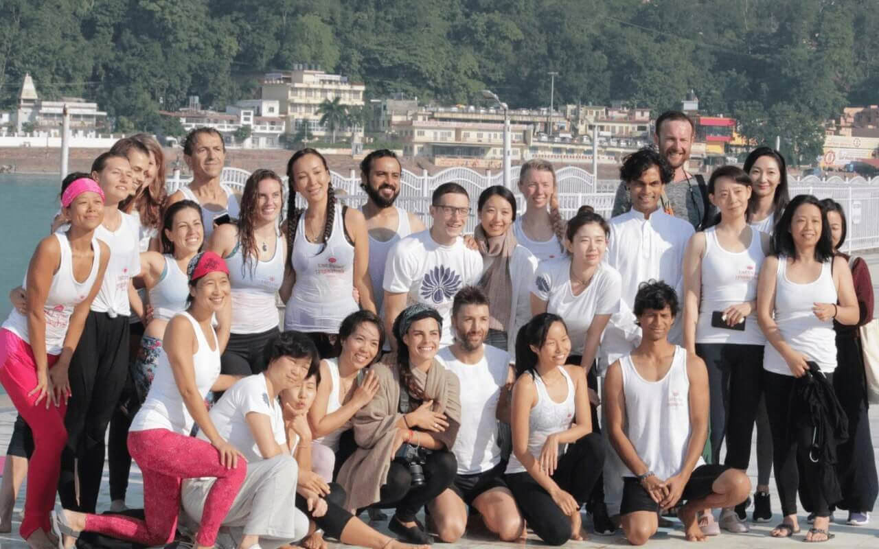 500 timers yogalæreruddannelse i Rishikesh