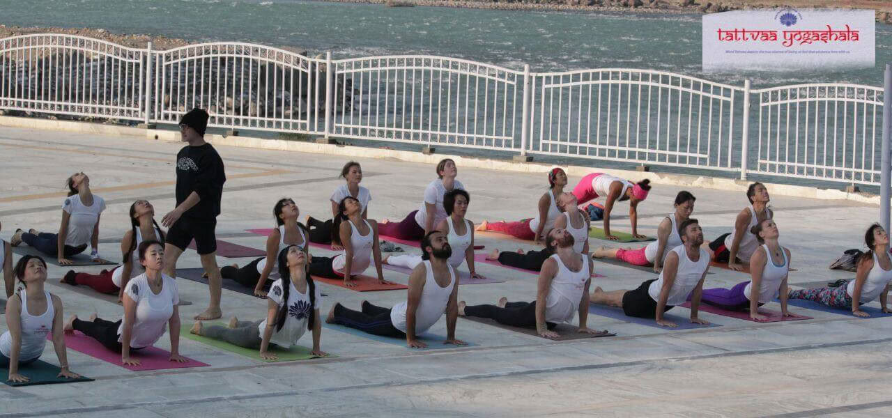 500 timers yogalæreruddannelse i Rishikesh