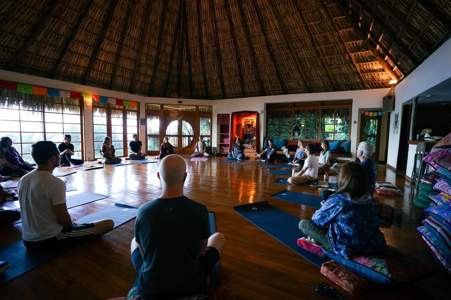 Kirtan-ledertræning / Ananda Das — Villa Sumaya