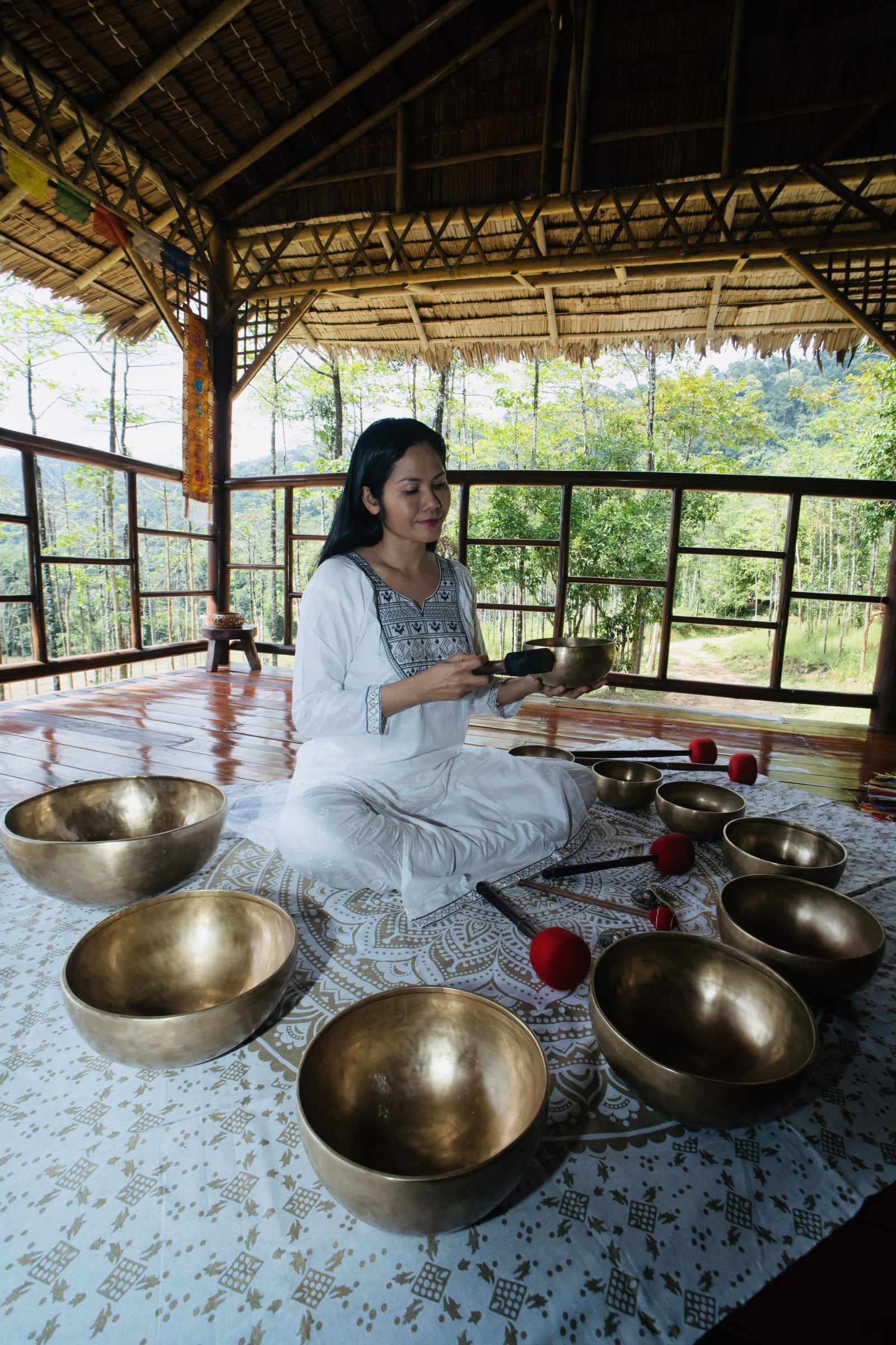 Gruppeklasse: Hatha-yoga + thailandsk meditation