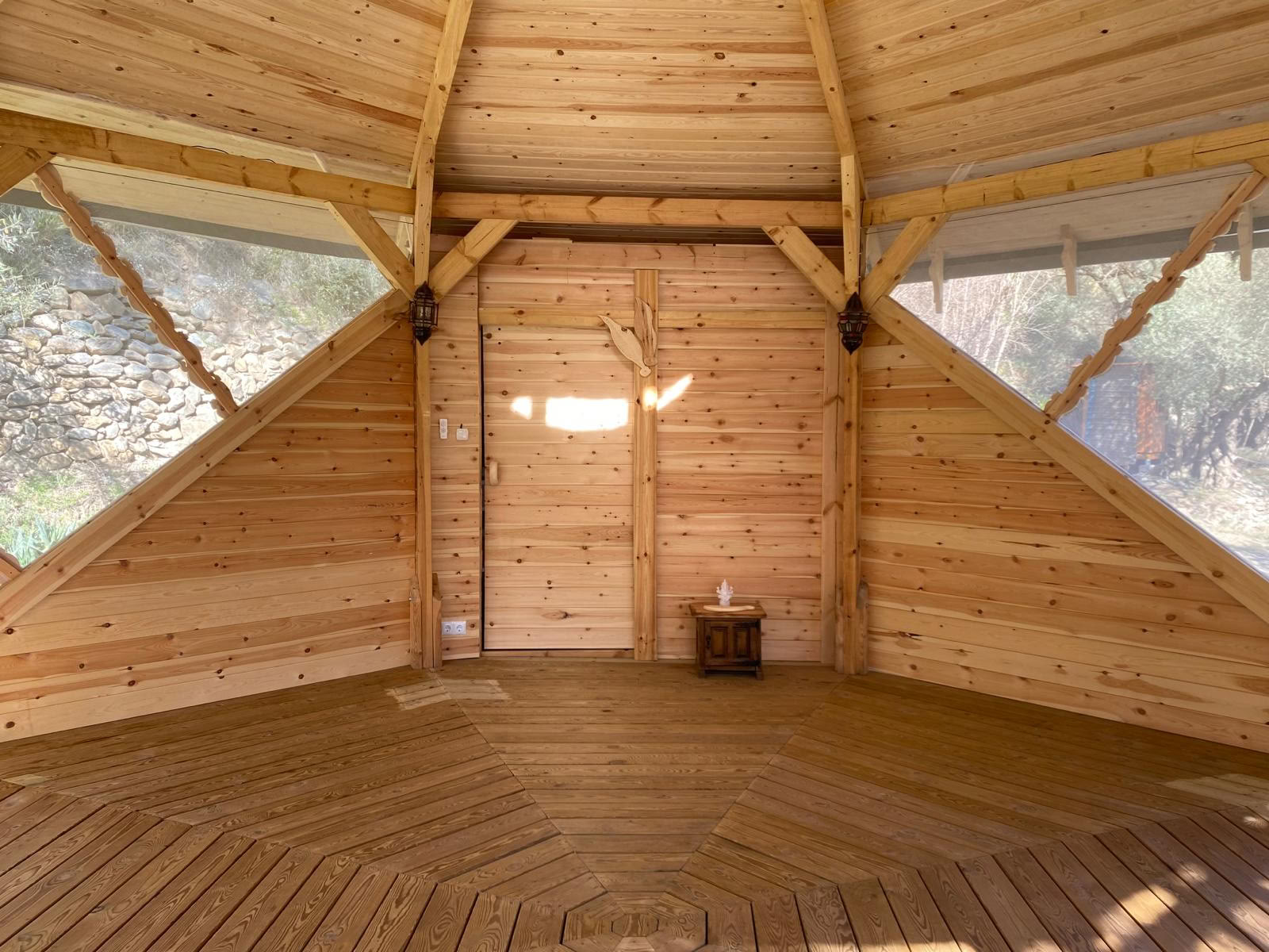 Jordkvindens nøgenyoga- og meditationsretreat