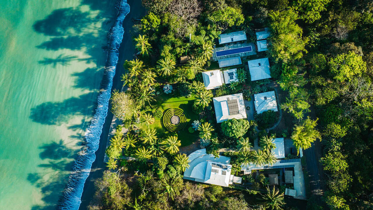 Yoga-retreat mod stressudbrændthed: Genopret forbindelsen og lad op på Blue Osa Costa Rica
