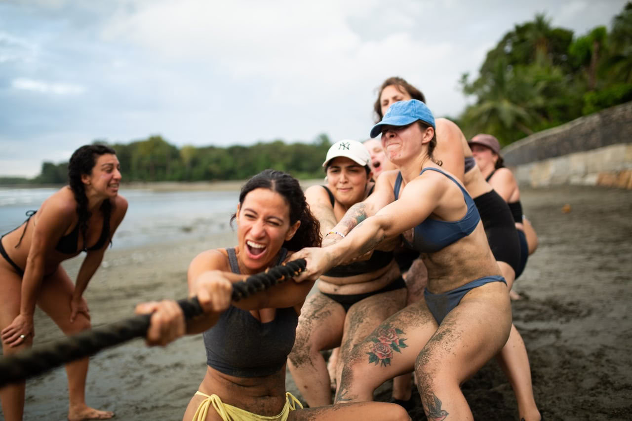 Salty Retreats: Surf, sved og flow i Costa Rica