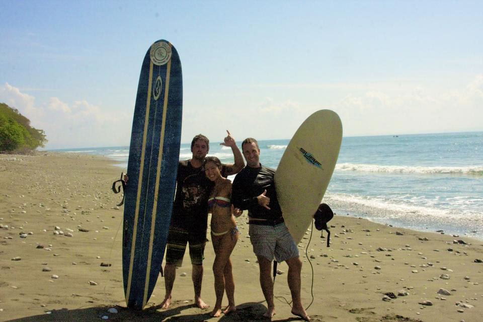 Salty Retreats: Surf, sved og flow i Costa Rica
